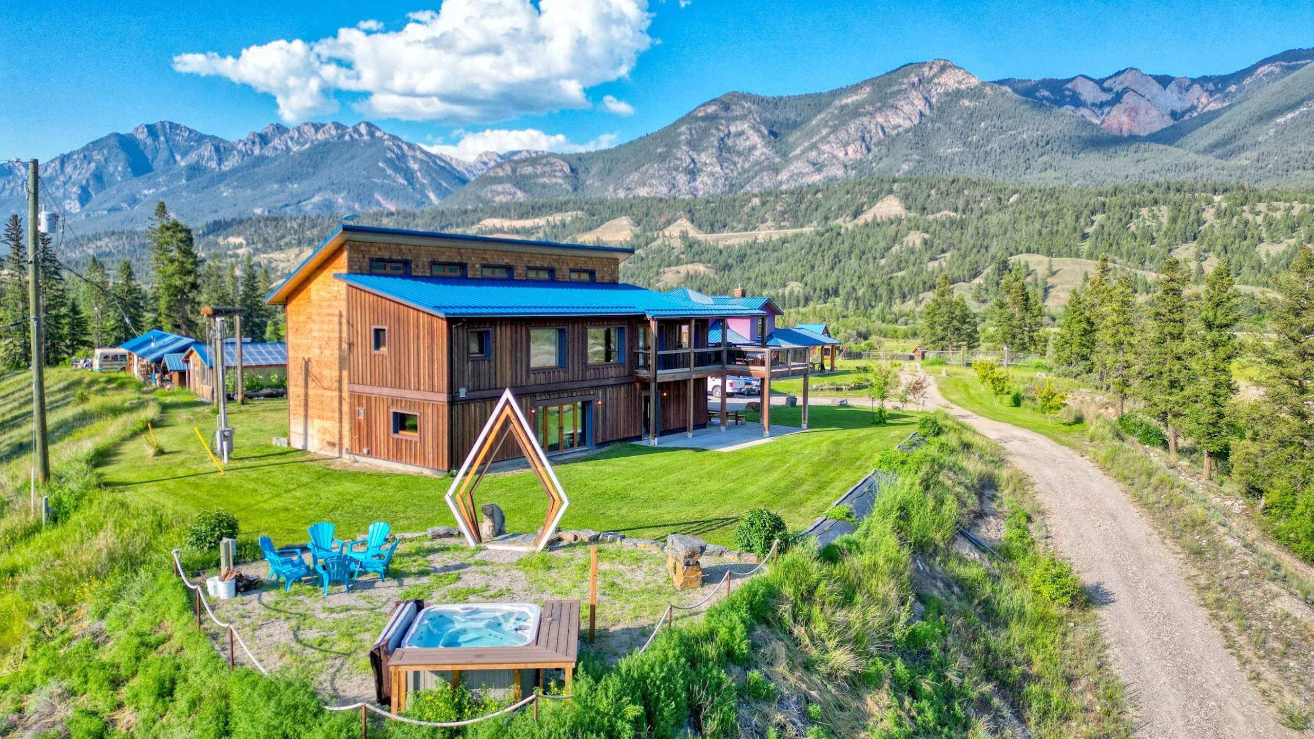 New Build Homes, outdoor dining, AXM Contracting